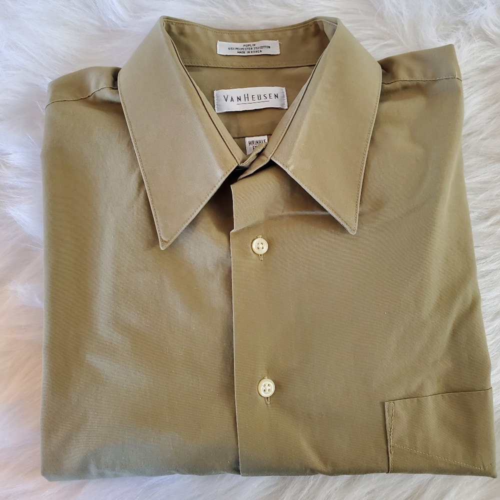 VAN HEUSEN - MEN'S LARGE - 16 1/2  (32/33)  WRINKLE FREE SHIRT